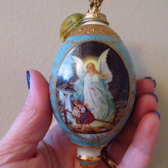 3 Bradford Editions Heirloom Ornaments ‘Guiding the way " Angels Porcelain 1999 - Picture 5 of 10